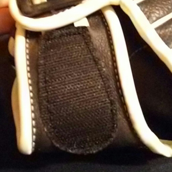 🚫Softball Glove🚫Sold Locally - Picture 6 of 6